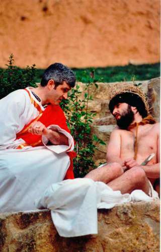 20011004-burlas-drama-de-la-cruz-monte-calvario-alcorisa-04